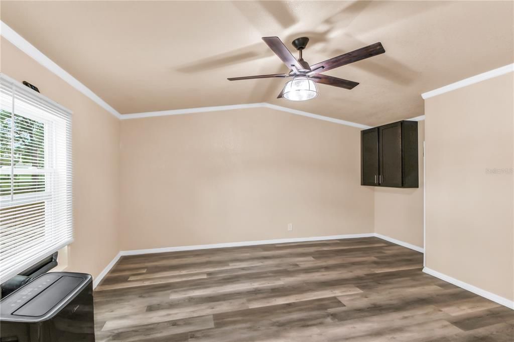 En Venta: $295,000 (3 camas, 2 baños, 1216 Pies cuadrados)