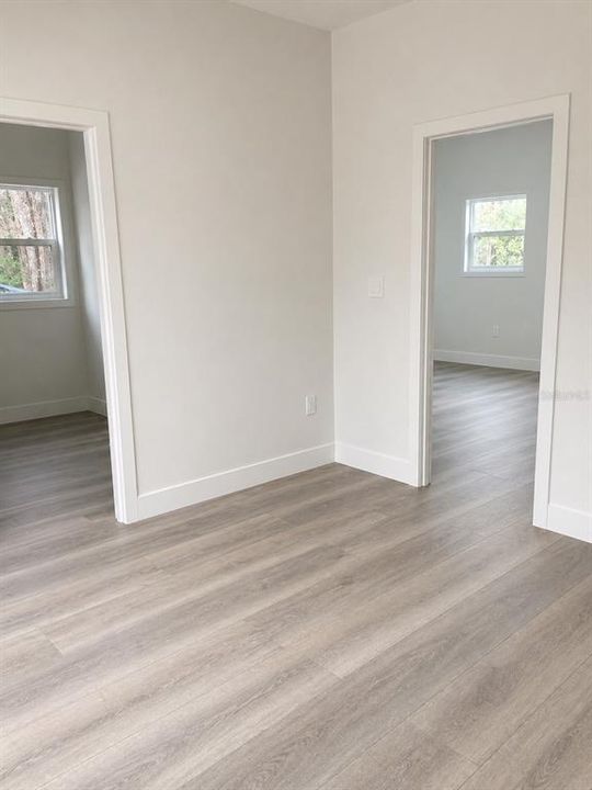 For Sale: $120,000 (2 beds, 1 baths, 1264 Square Feet)