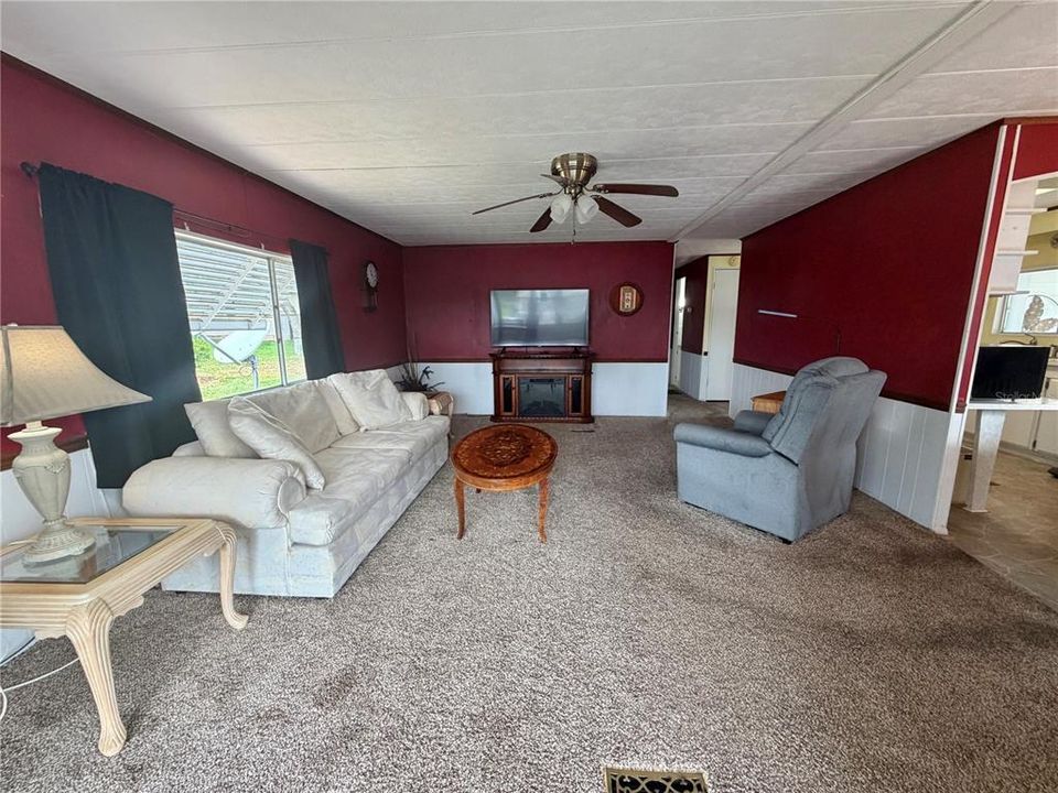 Active With Contract: $79,000 (2 beds, 2 baths, 1056 Square Feet)