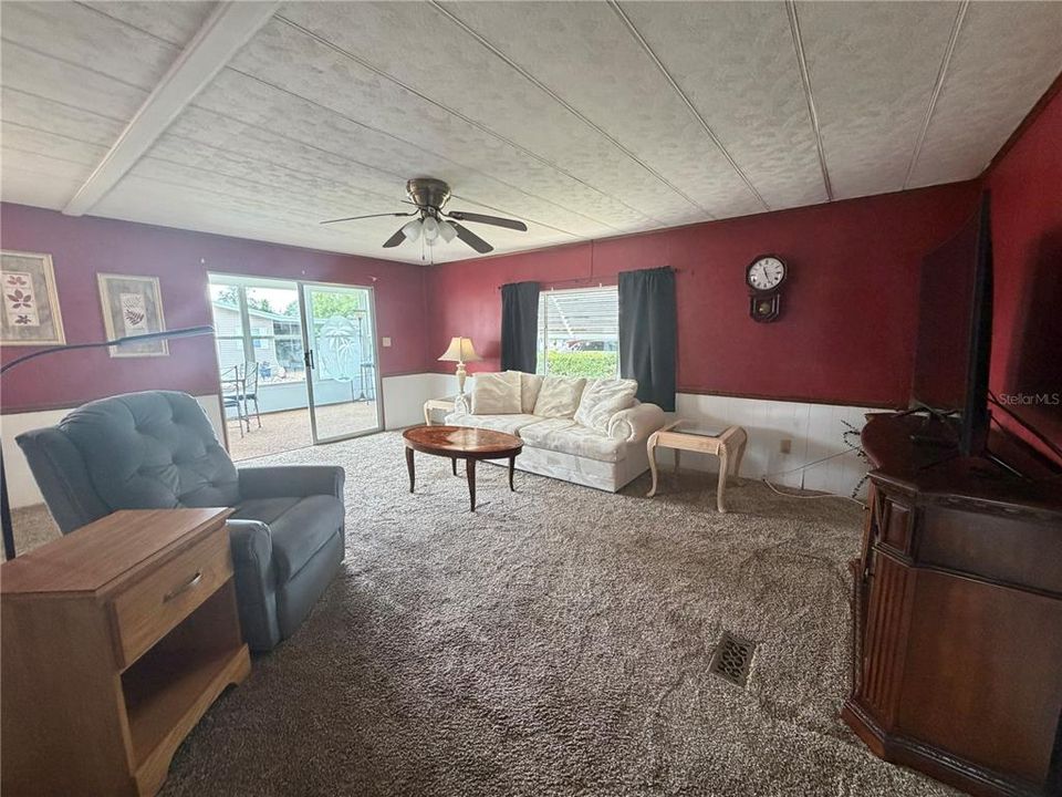 Active With Contract: $79,000 (2 beds, 2 baths, 1056 Square Feet)