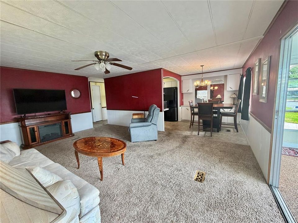 Active With Contract: $79,000 (2 beds, 2 baths, 1056 Square Feet)