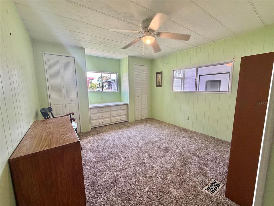 Active With Contract: $79,000 (2 beds, 2 baths, 1056 Square Feet)