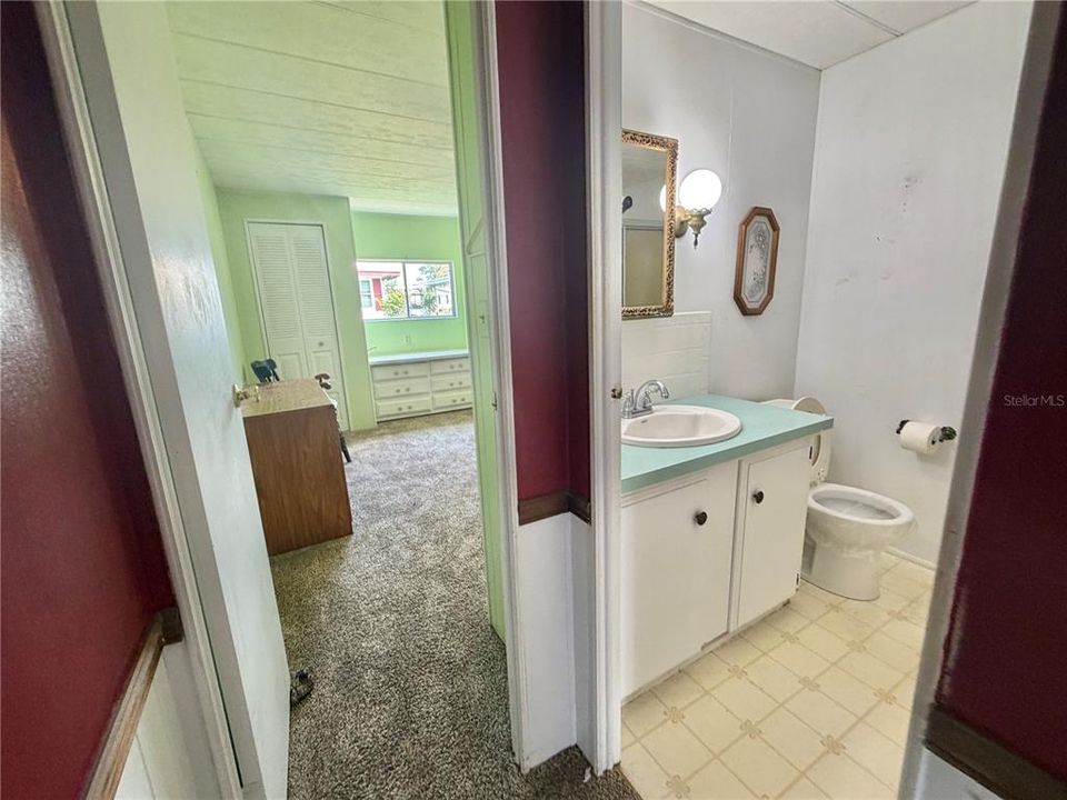 Active With Contract: $79,000 (2 beds, 2 baths, 1056 Square Feet)