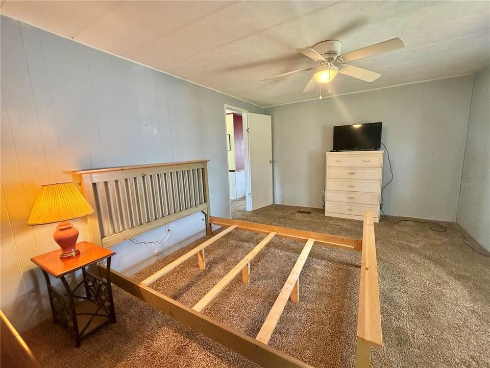 Active With Contract: $79,000 (2 beds, 2 baths, 1056 Square Feet)