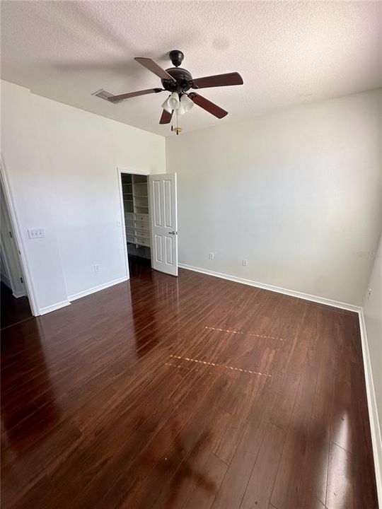 Active With Contract: $2,300 (3 beds, 2 baths, 1537 Square Feet)