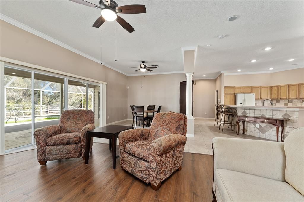 For Rent: $2,750 (3 beds, 2 baths, 1866 Square Feet)
