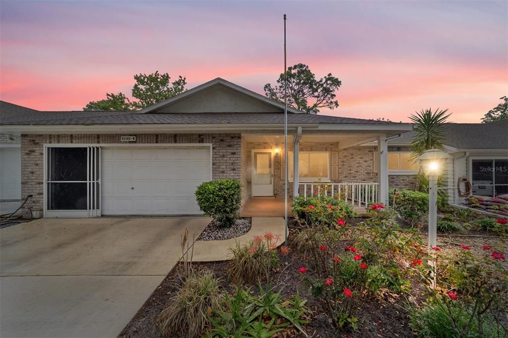 Active With Contract: $199,000 (2 beds, 2 baths, 1748 Square Feet)