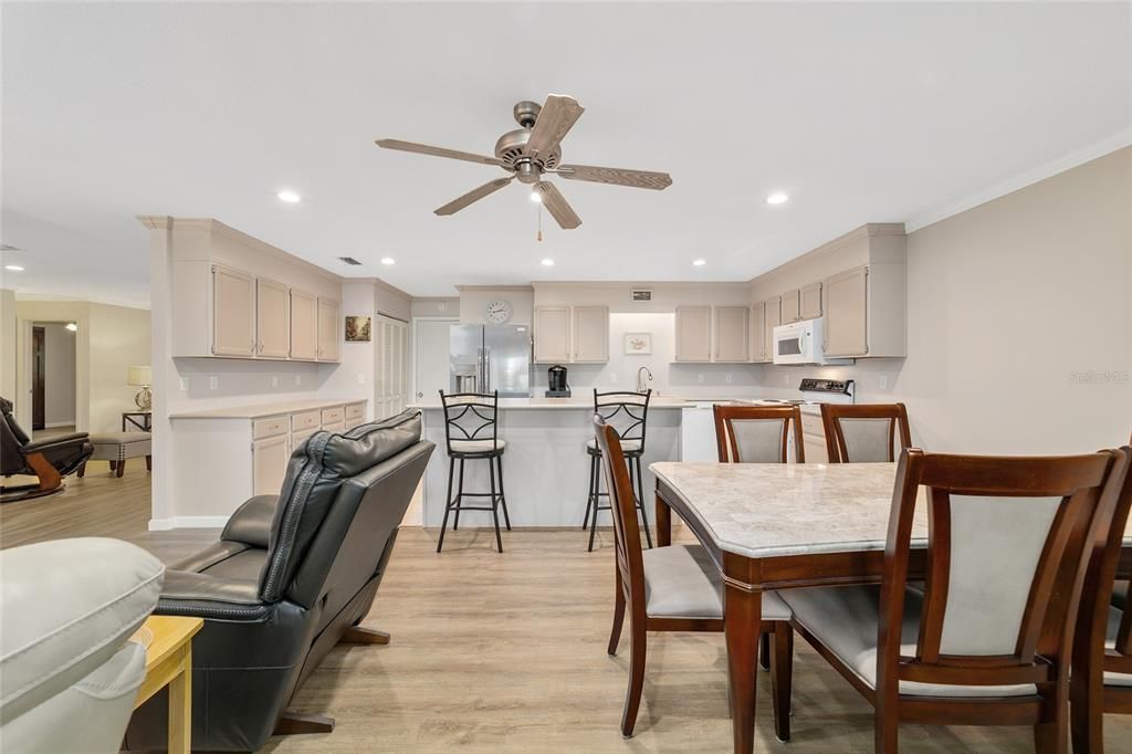 Active With Contract: $199,000 (2 beds, 2 baths, 1748 Square Feet)