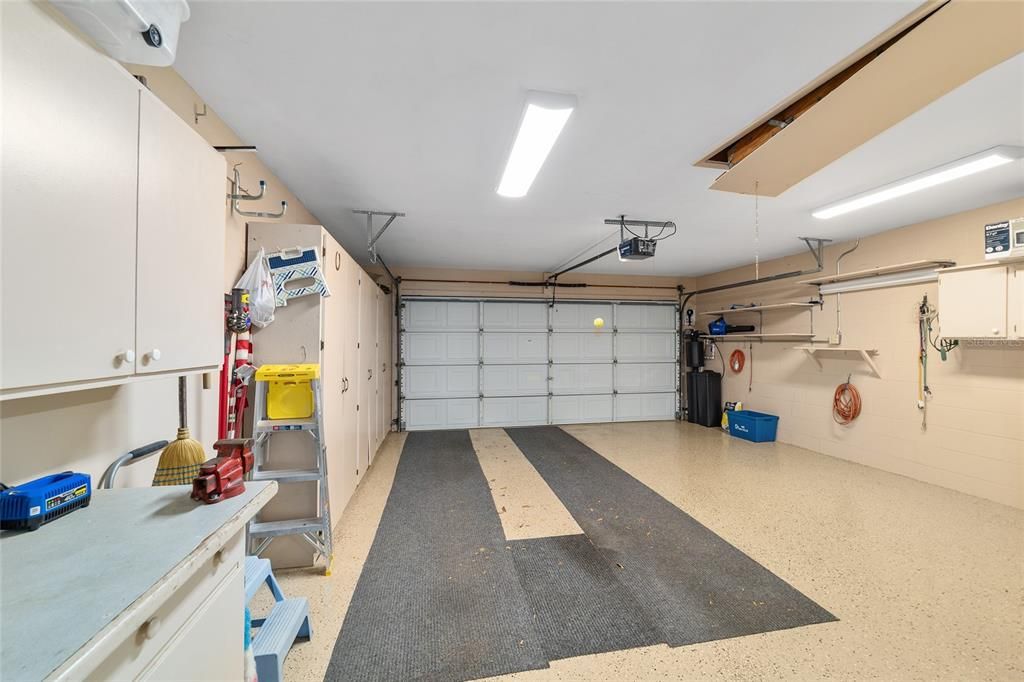 Active With Contract: $199,000 (2 beds, 2 baths, 1748 Square Feet)