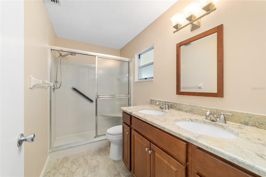 Active With Contract: $199,000 (2 beds, 2 baths, 1748 Square Feet)
