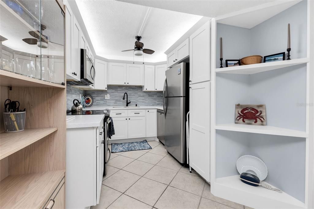 Activo con contrato: $163,000 (2 camas, 2 baños, 1147 Pies cuadrados)