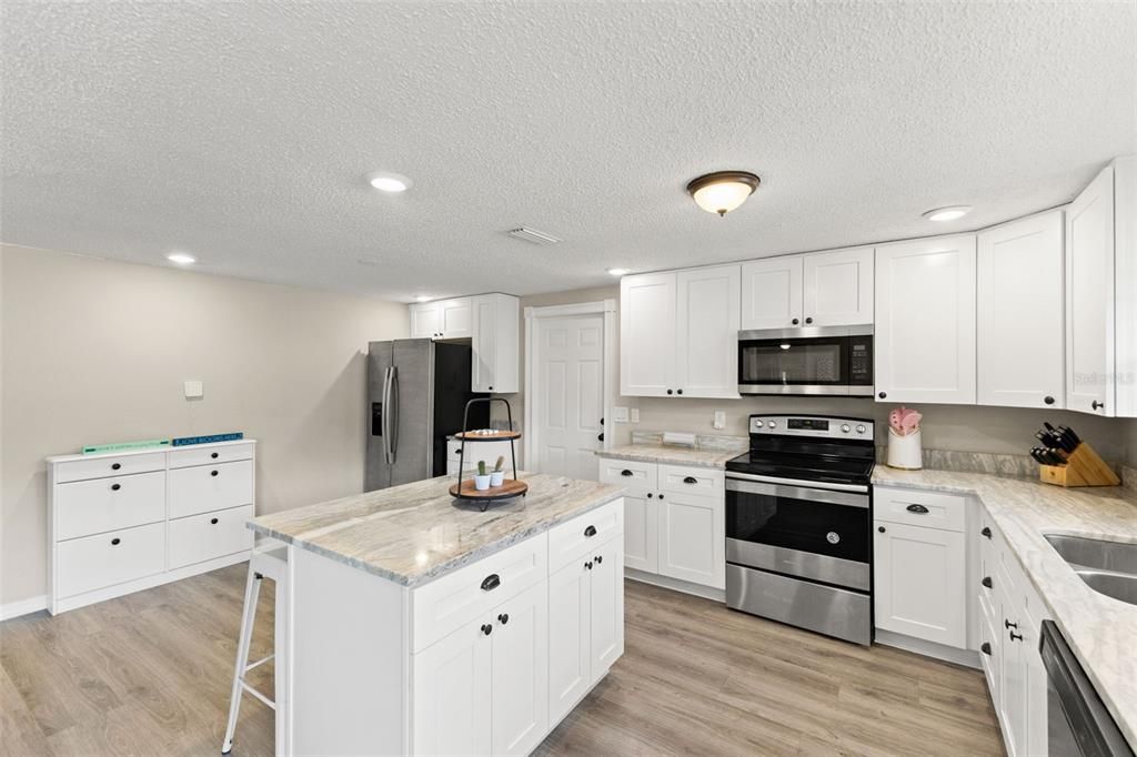 Active With Contract: $500,000 (5 beds, 3 baths, 2292 Square Feet)