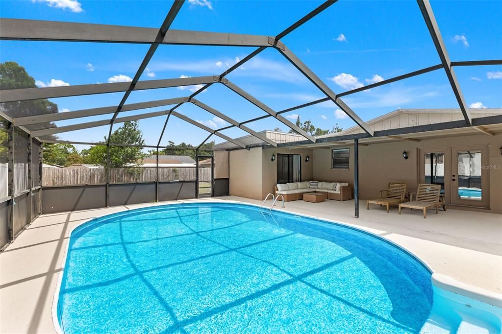 Active With Contract: $500,000 (5 beds, 3 baths, 2292 Square Feet)