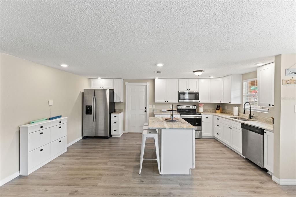 Active With Contract: $500,000 (5 beds, 3 baths, 2292 Square Feet)