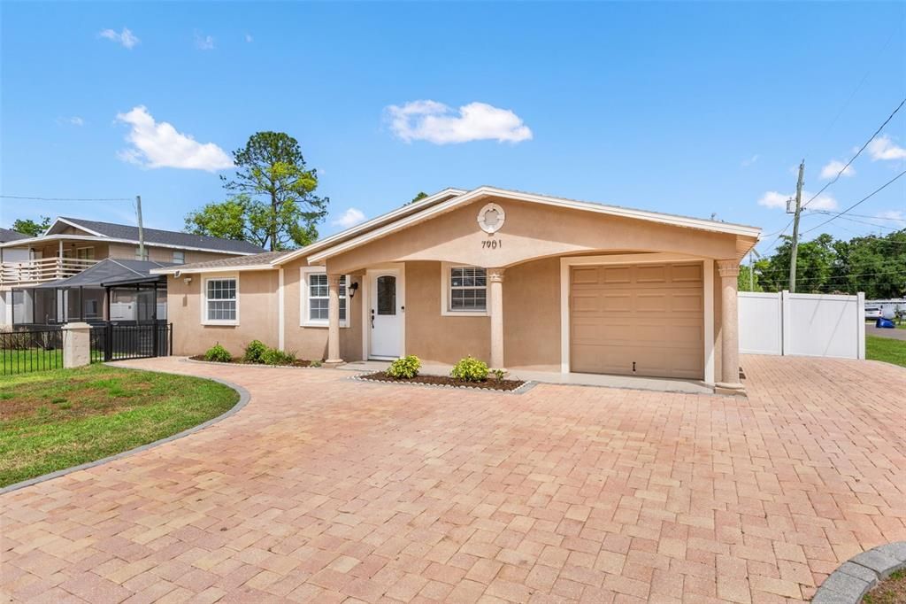 Active With Contract: $500,000 (5 beds, 3 baths, 2292 Square Feet)