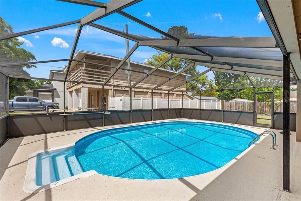 Active With Contract: $500,000 (5 beds, 3 baths, 2292 Square Feet)