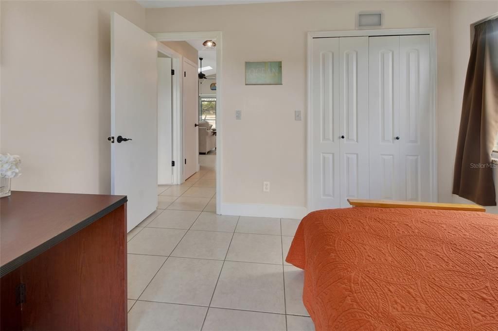 Active With Contract: $420,000 (3 beds, 2 baths, 1717 Square Feet)