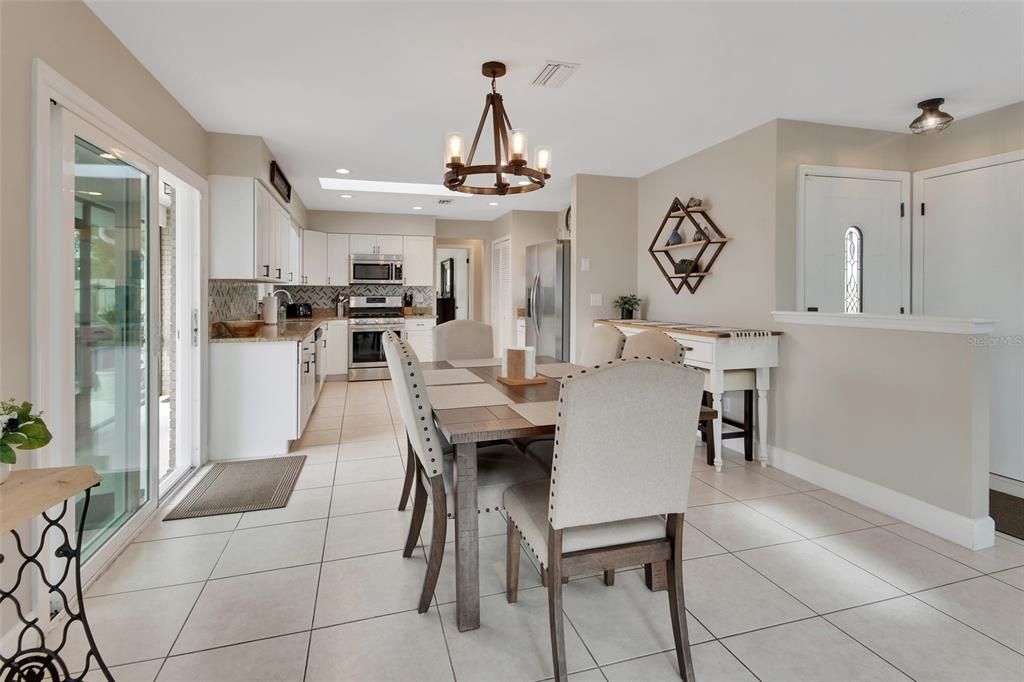 Active With Contract: $420,000 (3 beds, 2 baths, 1717 Square Feet)