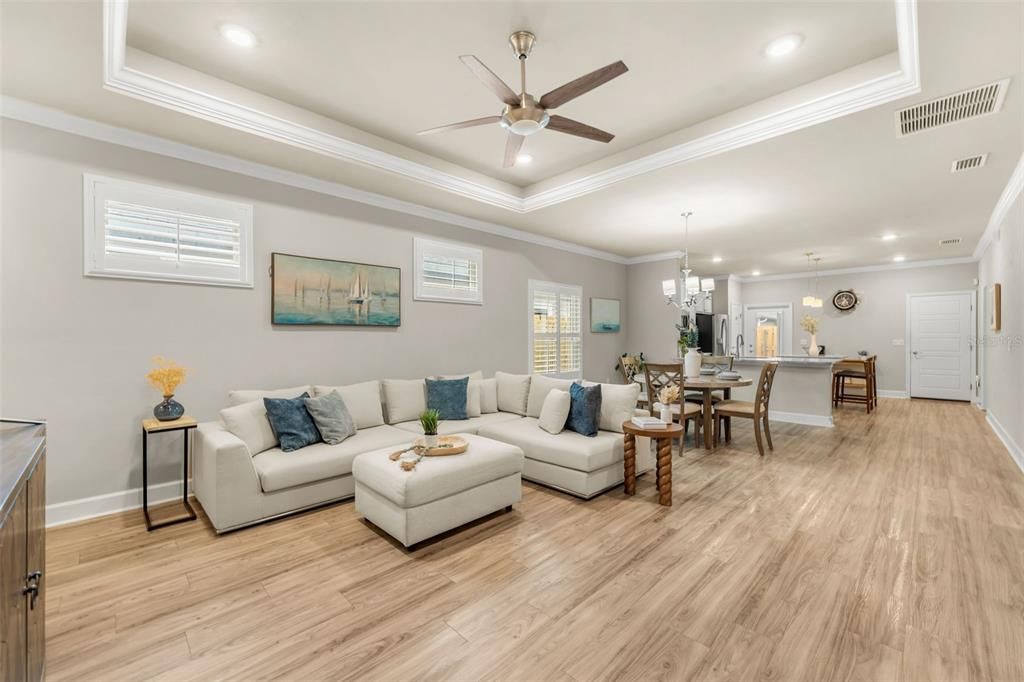 Activo con contrato: $339,900 (3 camas, 2 baños, 1504 Pies cuadrados)