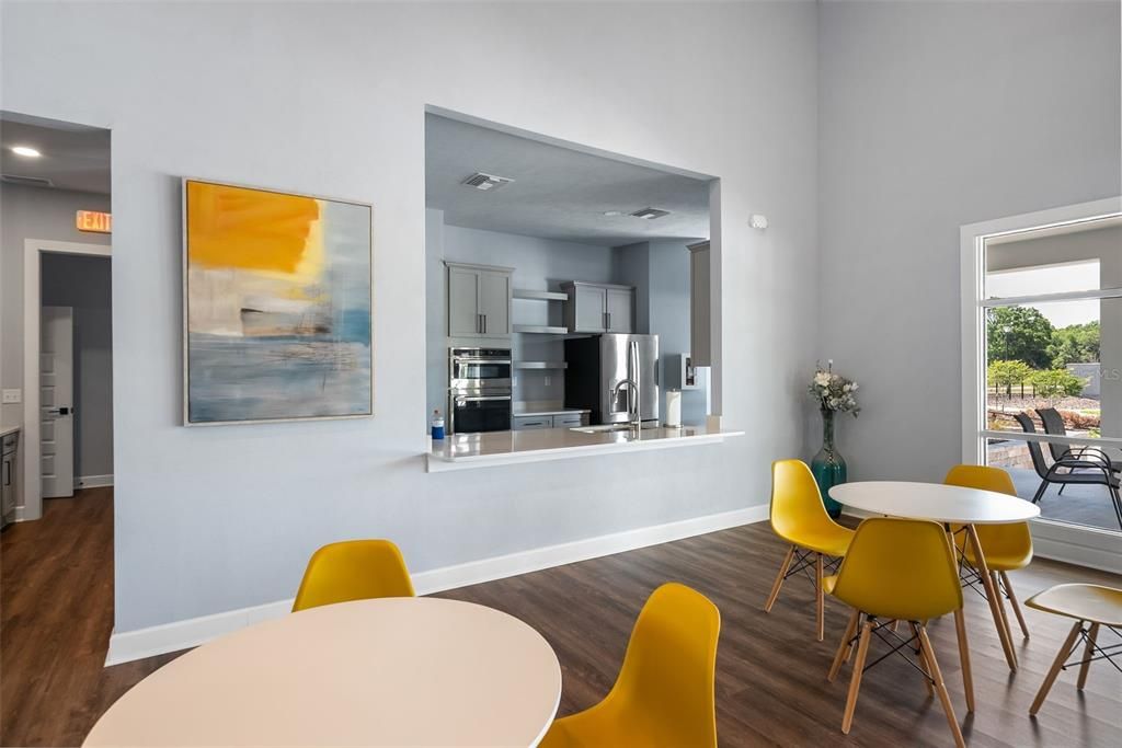 Activo con contrato: $339,900 (3 camas, 2 baños, 1504 Pies cuadrados)