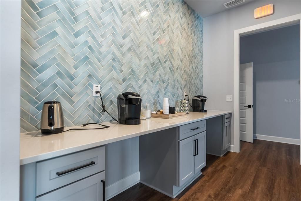 Activo con contrato: $339,900 (3 camas, 2 baños, 1504 Pies cuadrados)