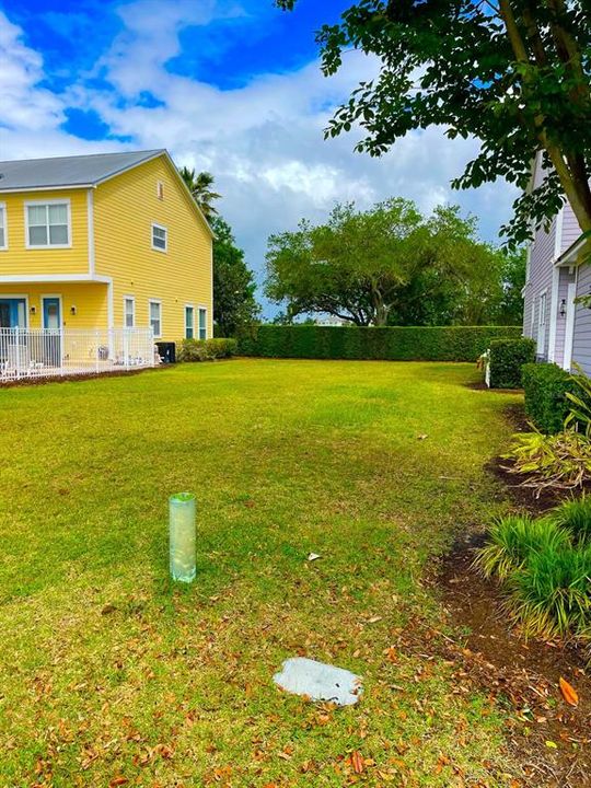 На продажу: $79,900 (0.12 acres)