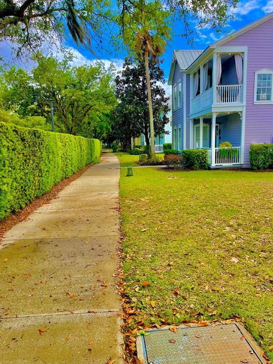 На продажу: $79,900 (0.12 acres)