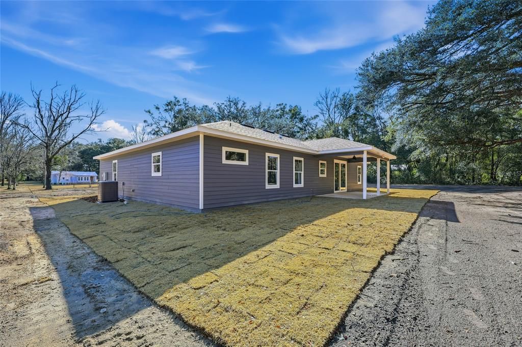 En Venta: $599,900 (4 camas, 2 baños, 1943 Pies cuadrados)