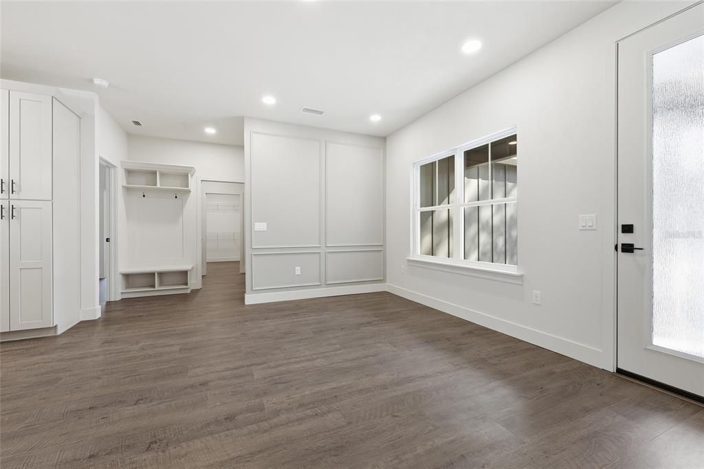 En Venta: $599,900 (4 camas, 2 baños, 1943 Pies cuadrados)
