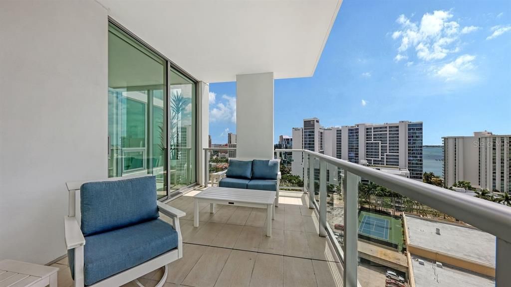 For Sale: $1,850,000 (3 beds, 3 baths, 2184 Square Feet)