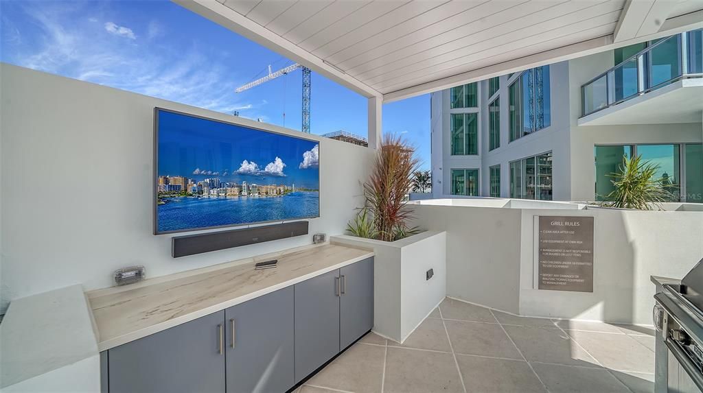Activo con contrato: $1,850,000 (3 camas, 3 baños, 2184 Pies cuadrados)