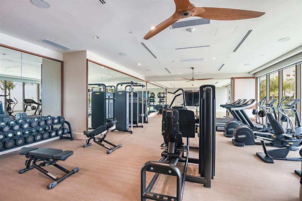 Activo con contrato: $1,850,000 (3 camas, 3 baños, 2184 Pies cuadrados)