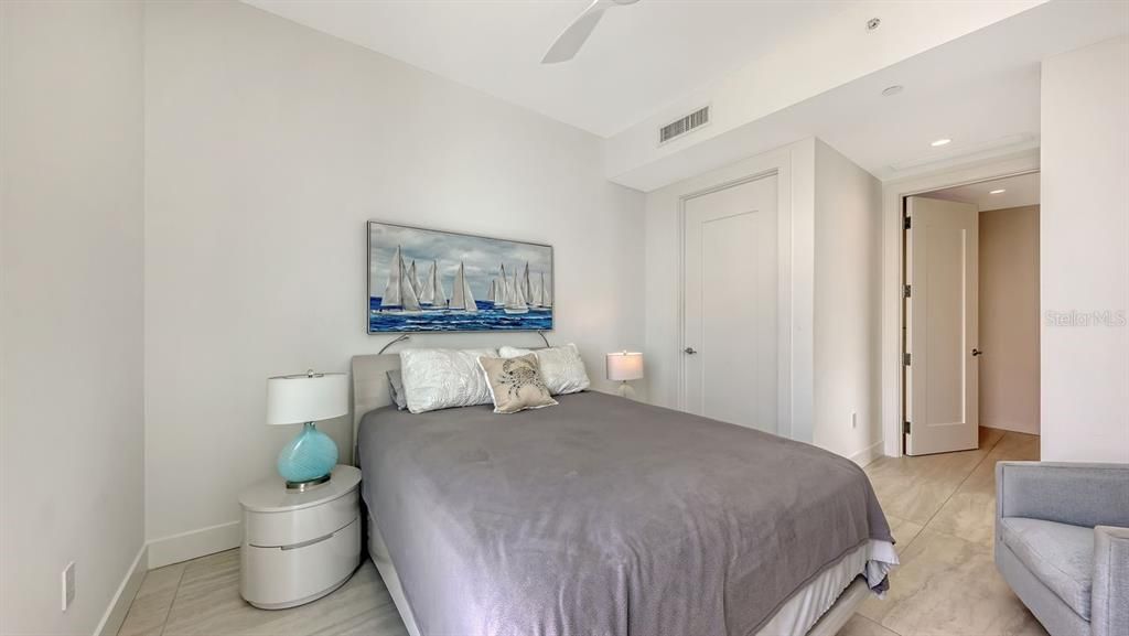 For Sale: $1,850,000 (3 beds, 3 baths, 2184 Square Feet)
