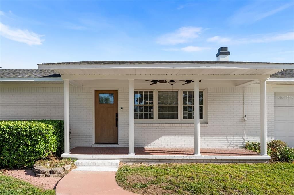 Activo con contrato: $299,500 (3 camas, 2 baños, 1584 Pies cuadrados)