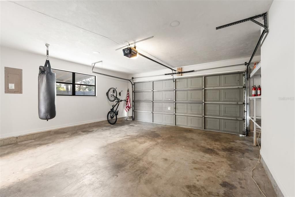Activo con contrato: $299,500 (3 camas, 2 baños, 1584 Pies cuadrados)