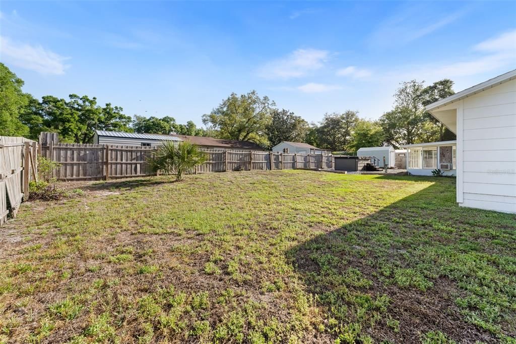 Activo con contrato: $299,500 (3 camas, 2 baños, 1584 Pies cuadrados)