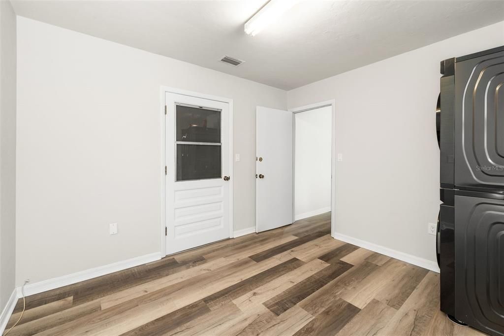 Activo con contrato: $299,500 (3 camas, 2 baños, 1584 Pies cuadrados)