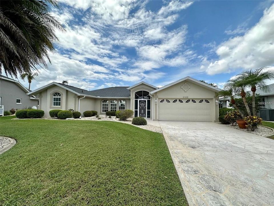 Active With Contract: $2,150 (3 beds, 2 baths, 2039 Square Feet)