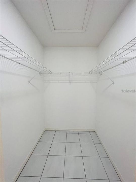 Active With Contract: $2,150 (3 beds, 2 baths, 2039 Square Feet)