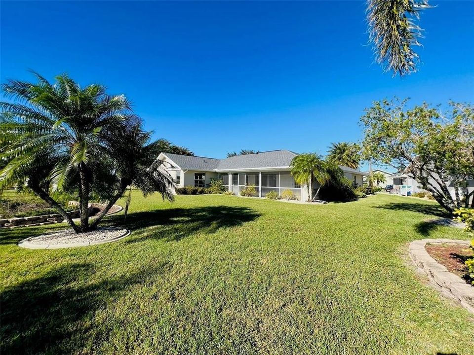 Active With Contract: $2,150 (3 beds, 2 baths, 2039 Square Feet)