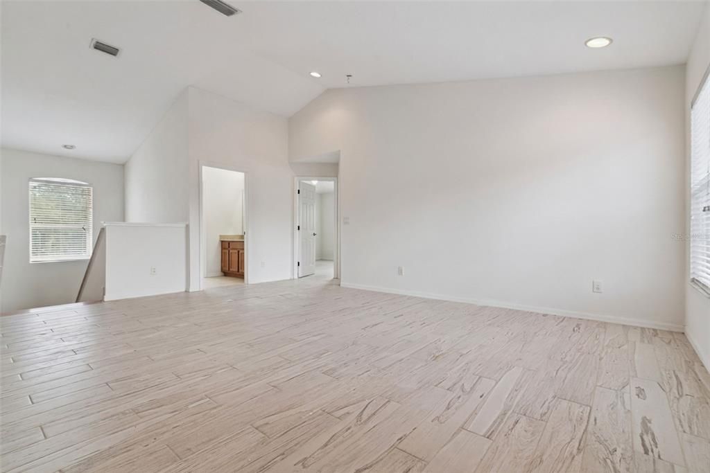 En Venta: $599,000 (5 camas, 3 baños, 3668 Pies cuadrados)