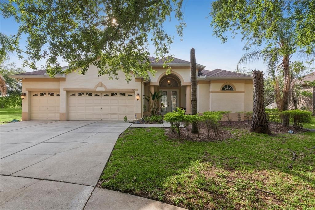 En Venta: $599,000 (5 camas, 3 baños, 3668 Pies cuadrados)