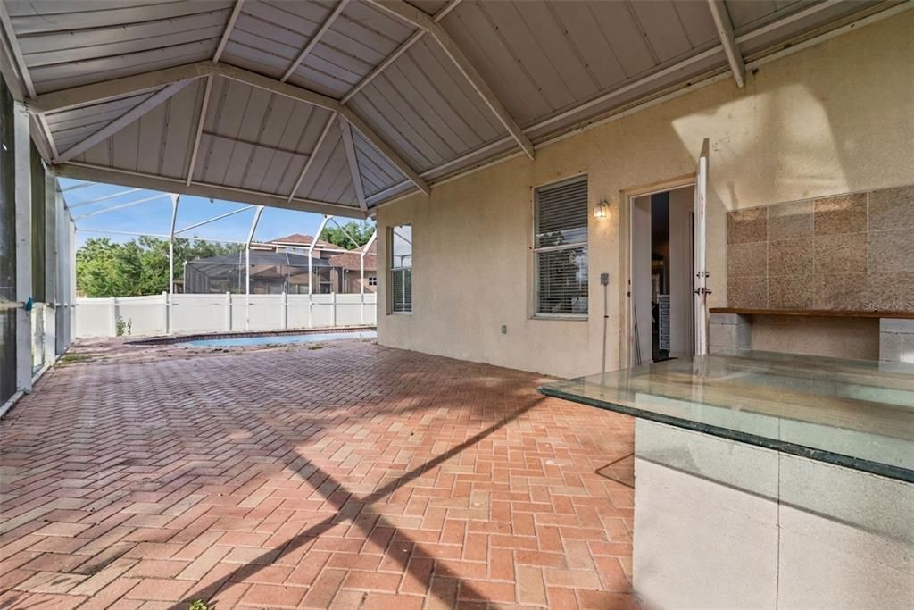 En Venta: $599,000 (5 camas, 3 baños, 3668 Pies cuadrados)