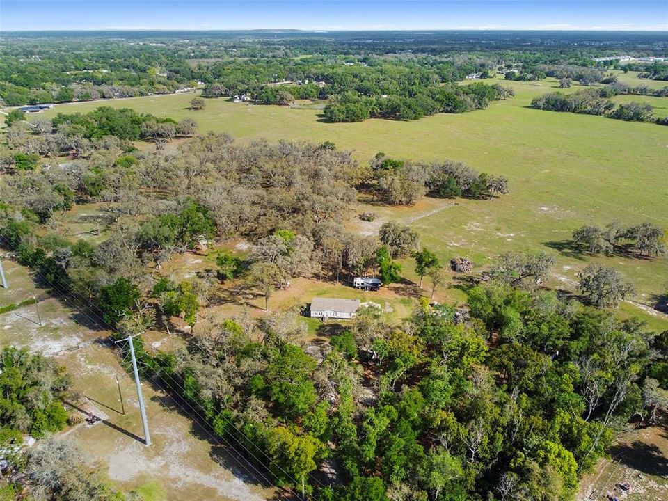 На продажу: $229,900 (2.83 acres)