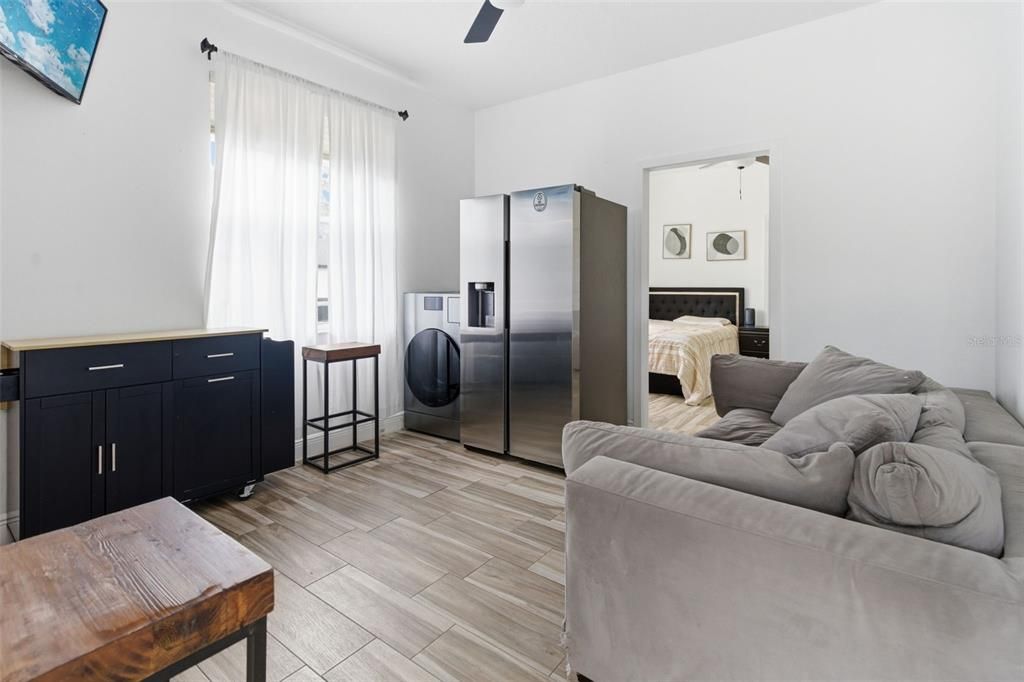 En Venta: $1,240,000 (4 camas, 3 baños, 3630 Pies cuadrados)