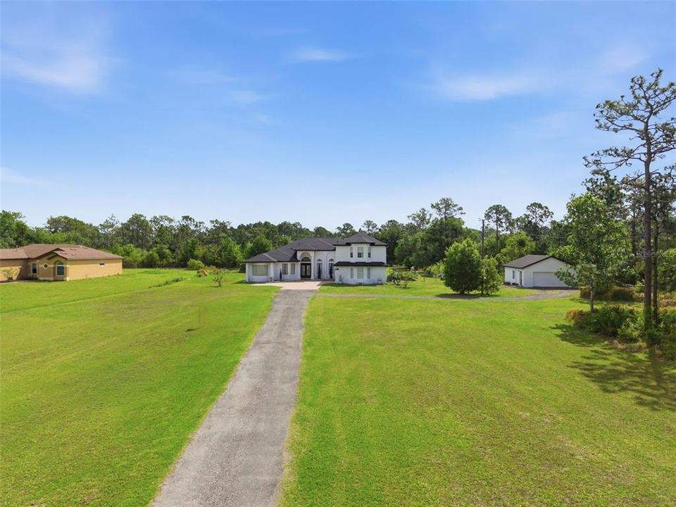 En Venta: $1,240,000 (4 camas, 3 baños, 3630 Pies cuadrados)