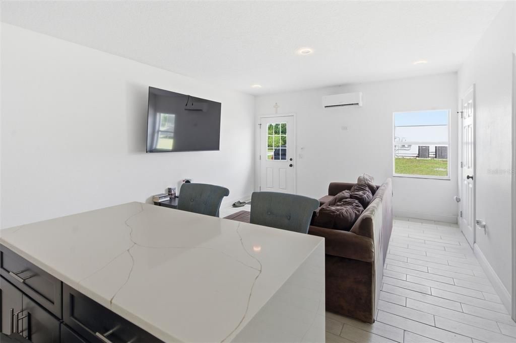 En Venta: $1,240,000 (4 camas, 3 baños, 3630 Pies cuadrados)