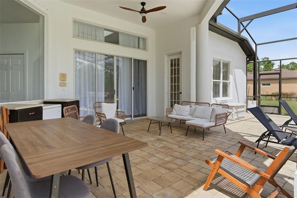 En Venta: $1,240,000 (4 camas, 3 baños, 3630 Pies cuadrados)