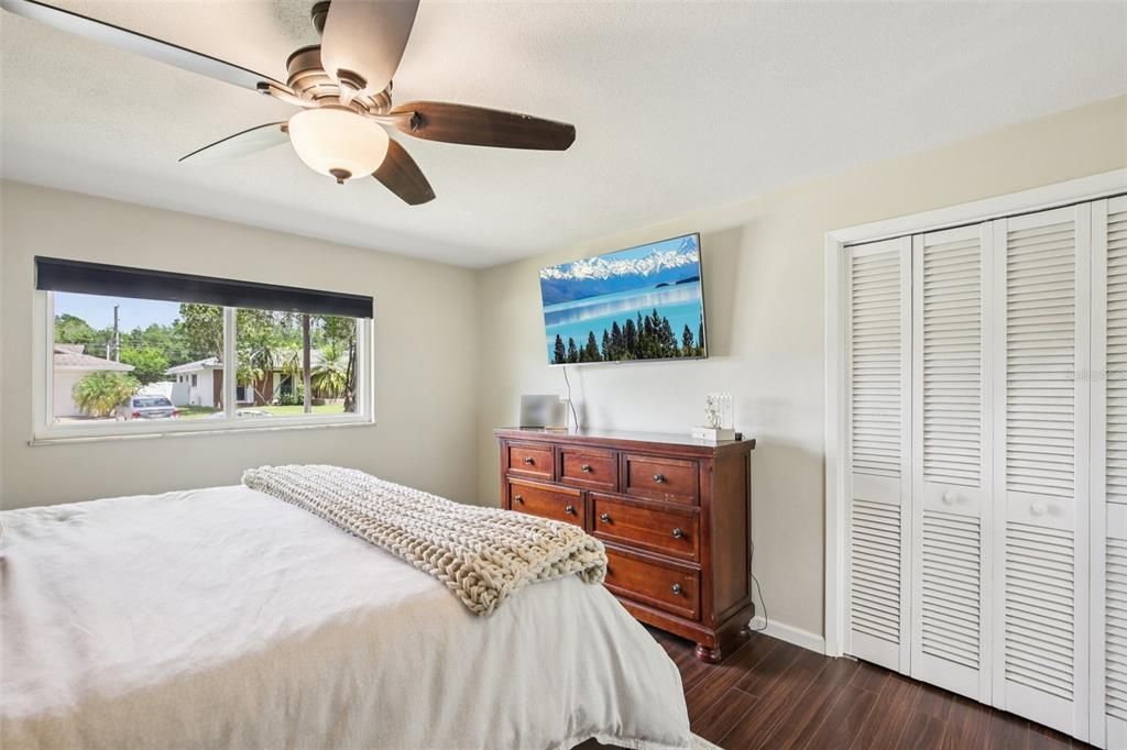 Active With Contract: $589,000 (3 beds, 2 baths, 1612 Square Feet)