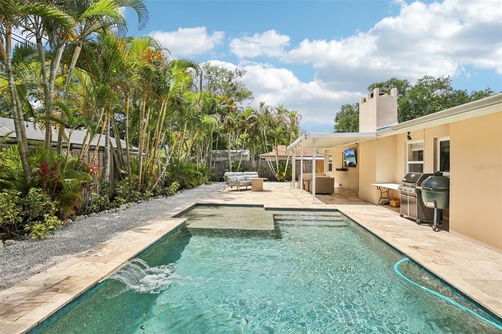 Active With Contract: $589,000 (3 beds, 2 baths, 1612 Square Feet)